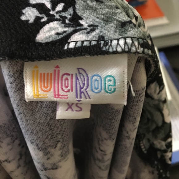 Lularoe floral cassie skirt - Picture 2 of 2